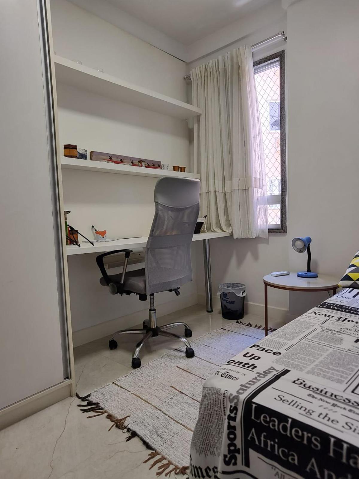 Hostel For One Com Quarto De Solteiro E Banheiro Privativos วิตอเรีย ภายนอก รูปภาพ